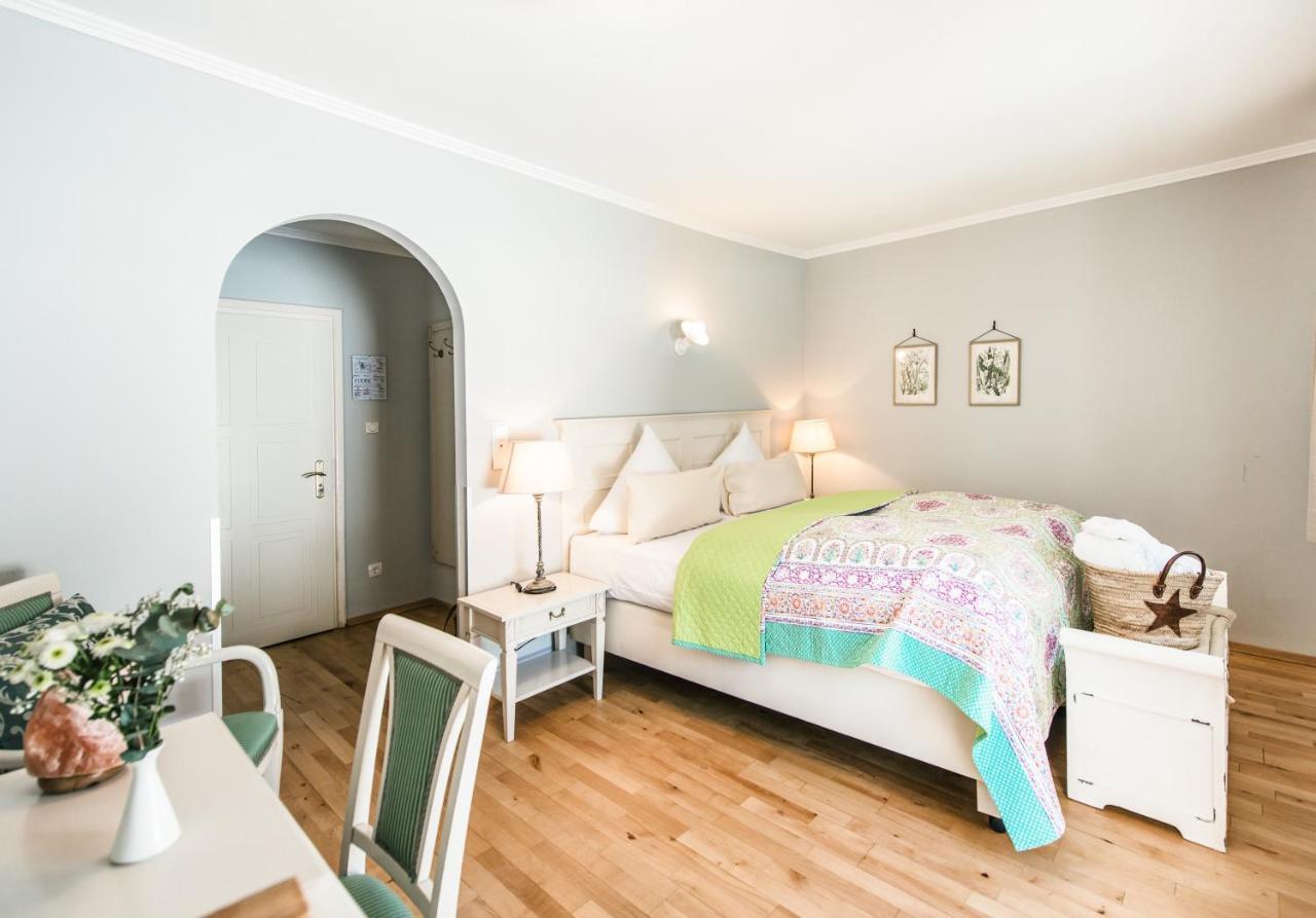 Biohotel Schlossgut 오베람바크 외부 사진